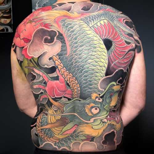 Tatouage japonais dragon couleur